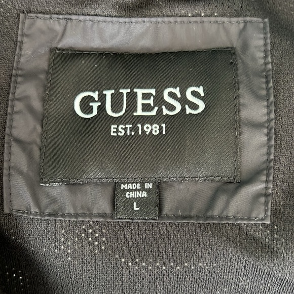 GUESS Men’s Black Windbreaker Rain Jacket with Hood Size L - Picture 8 of 12
